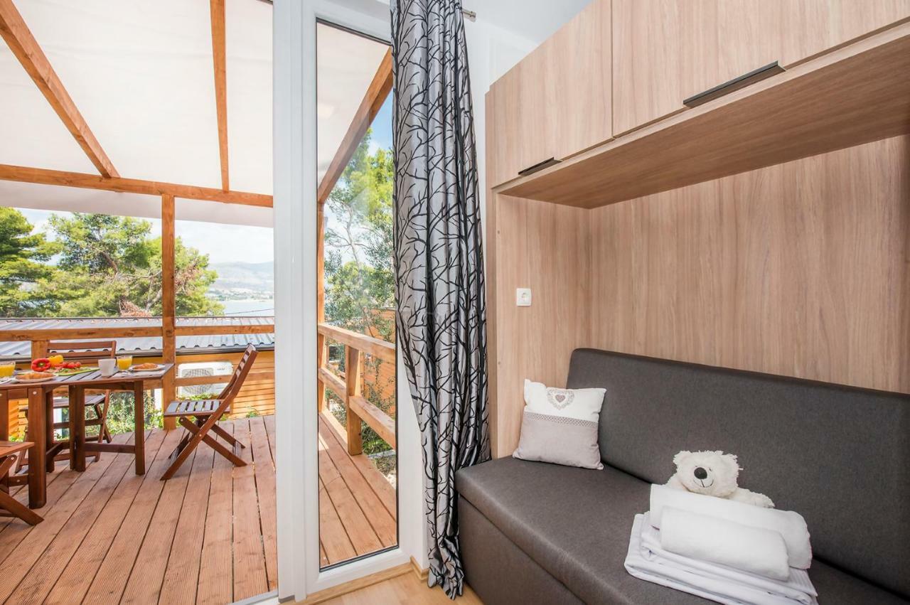 Mediteran Travel Mobile Homes Trogir - Ciovo Arbanija エクステリア 写真