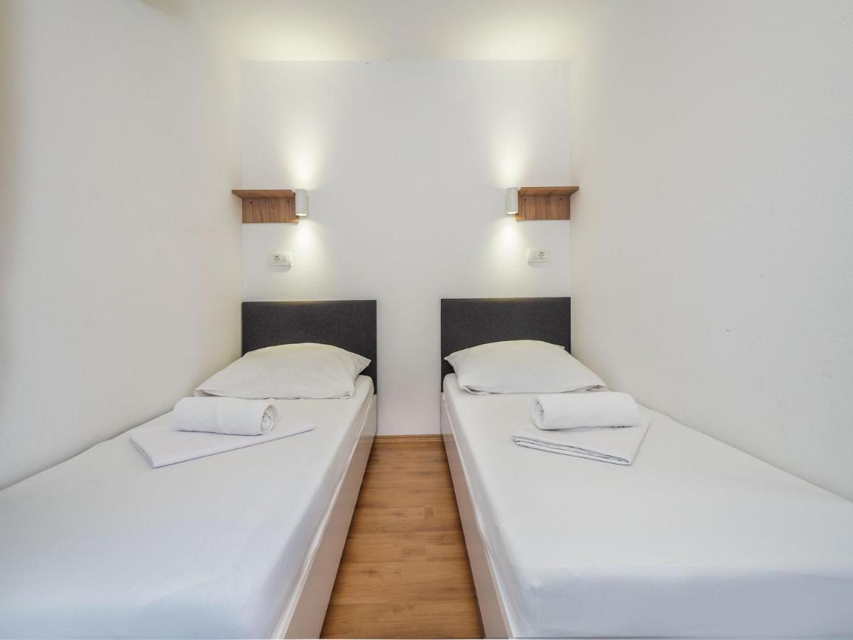 Mediteran Travel Mobile Homes Trogir - Ciovo Arbanija エクステリア 写真