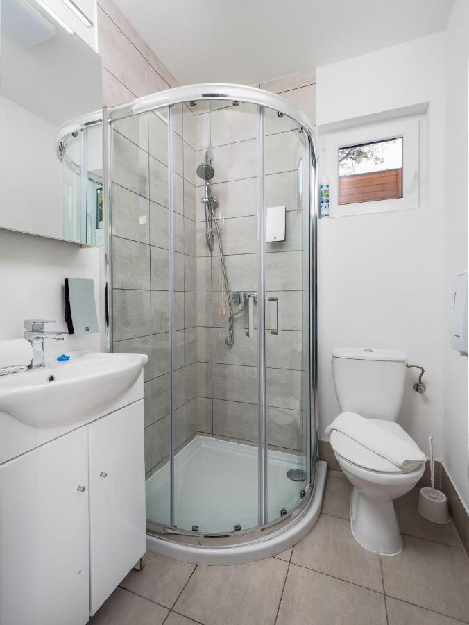 Mediteran Travel Mobile Homes Trogir - Ciovo Arbanija エクステリア 写真